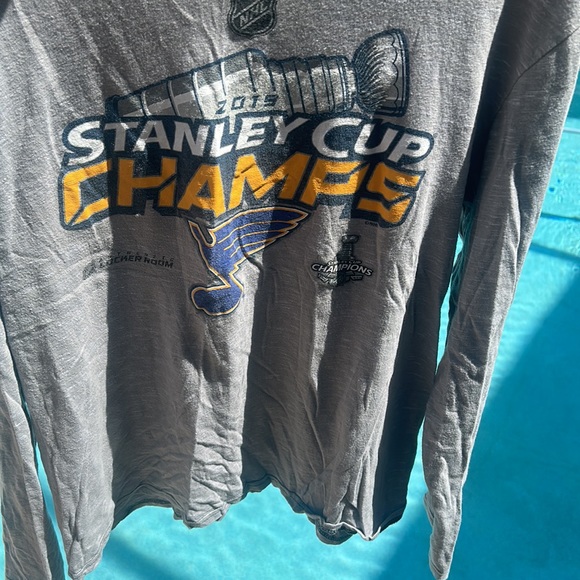 STL Blues Hockey Stanley Cup Champs 2019 Long Sleeve T Shirt sz L Gray EUC - Picture 9 of 15